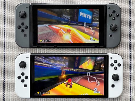 What is the difference between OLED and regular Joy-Cons?