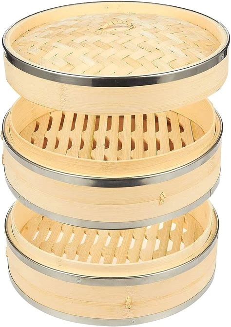 What is the difference between a bamboo steamer and a metal steamer?