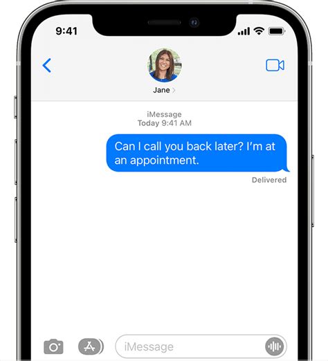 What is the difference between read and delivered on iMessage?