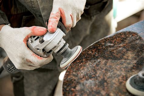 What is the difference between wet and dry polishing granite?