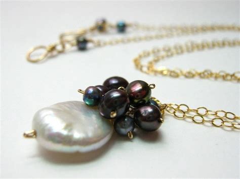 What is the dirty term pearl necklace?