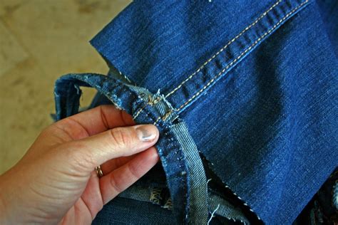 What is the easiest hem to sew?
