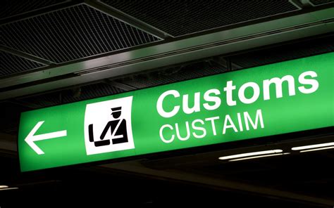 What is the fastest way to get through customs?