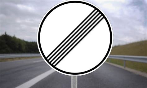 What is the free way in Germany with no speed limit?