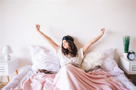 What is the healthiest time to wake up?