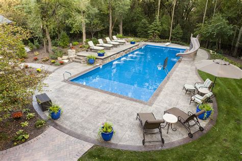 What is the healthiest type of pool?