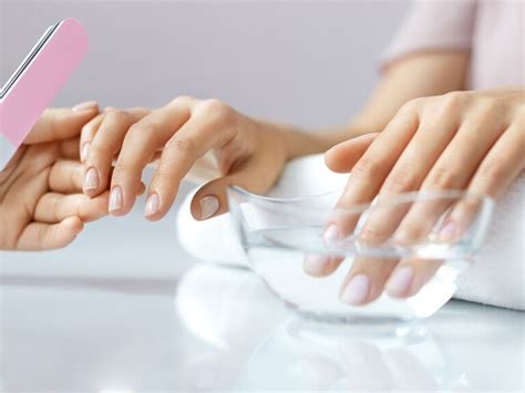 What is the healthiest way to remove gel nails?