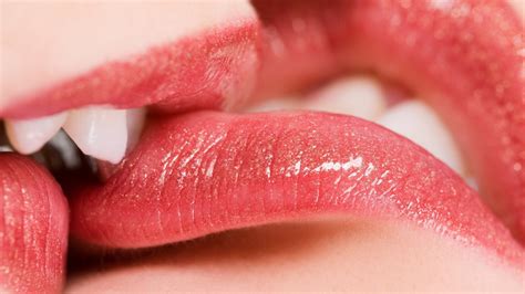 What is the ideal lips for kissing?
