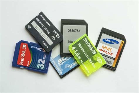 What is the lifespan of a SD card?