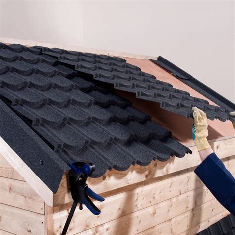 What is the lightest roofing material?