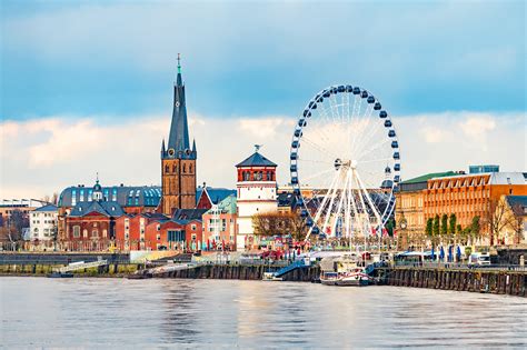 What is the nickname of Düsseldorf?