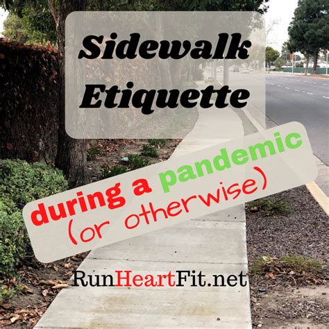 What is the sidewalk etiquette in London?