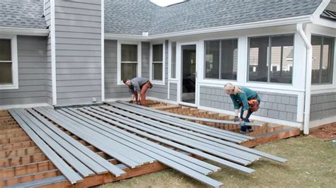 What is the slope for a deck runoff?