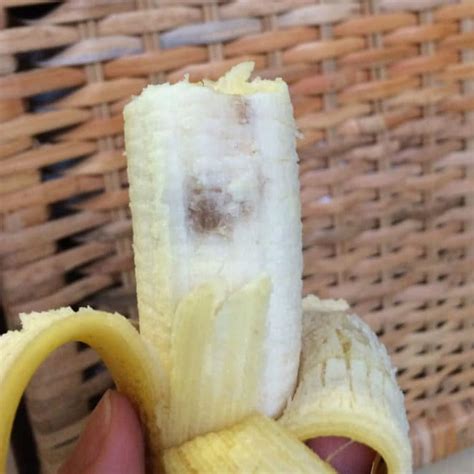 What is the sticky stuff on banana peels?