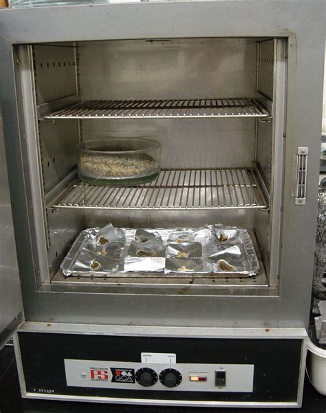 What is the temperature of a drying oven?