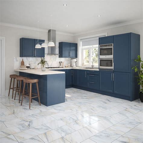 What is the trend for kitchen floors in 2023?