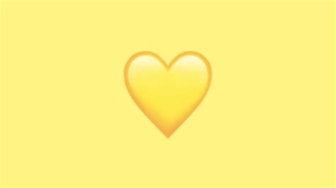 What is the yellow 💛 on Snapchat?