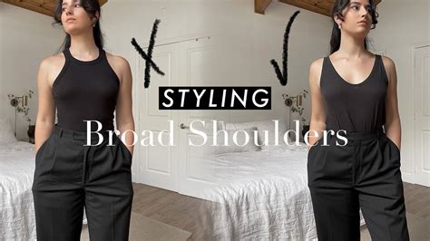 What kind of shoulders are most attractive?