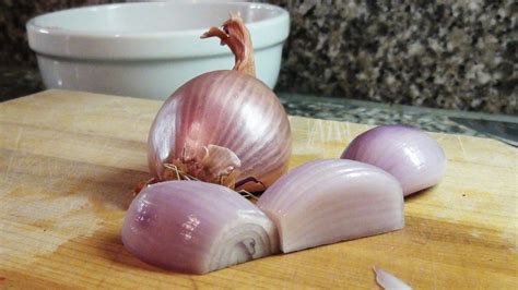 What knife do you use to peel garlic and shallots?