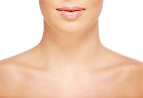 What makes a beautiful neck?