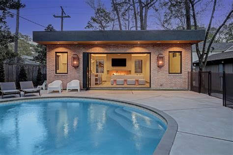 What makes a pool house?
