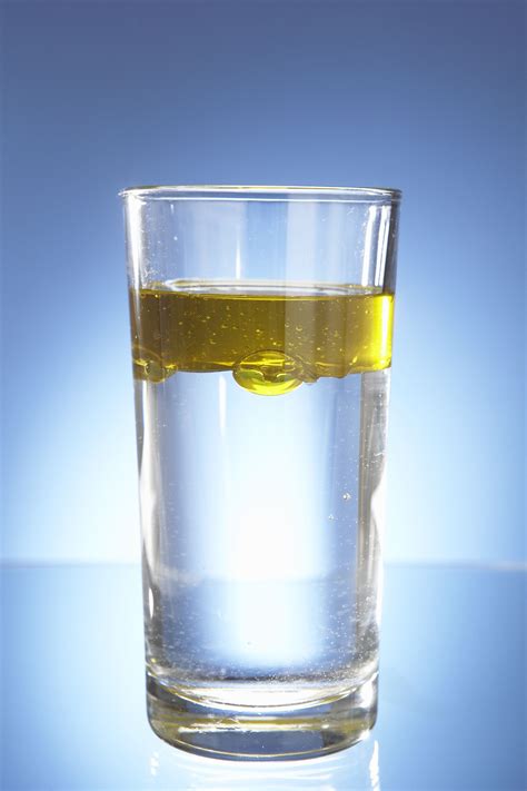 What oils dont dissolve in water?