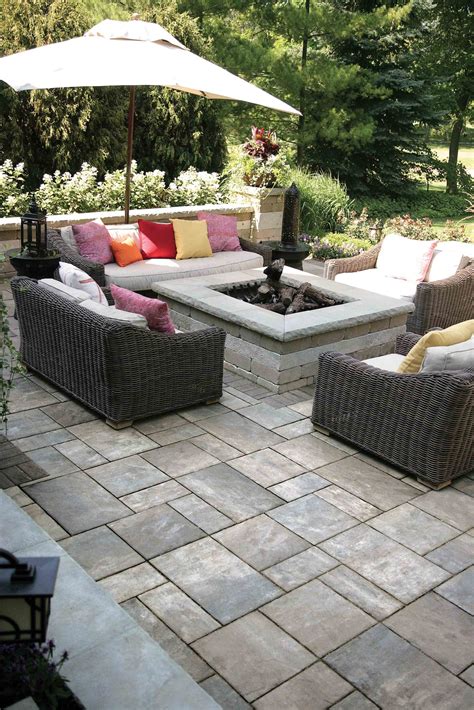 What patio stone doesn t get hot?