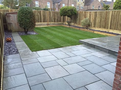 What paving slabs are low-maintenance?