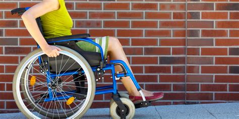 What percentage of wheelchair users can walk?