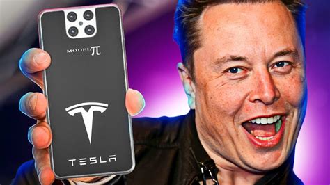What phone does Elon Musk use 2023?