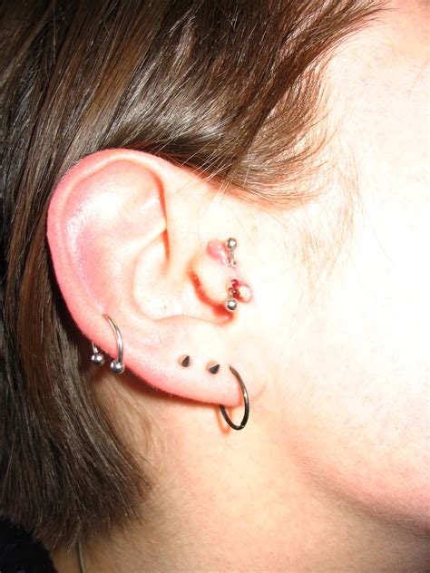 What piercings reject easily?