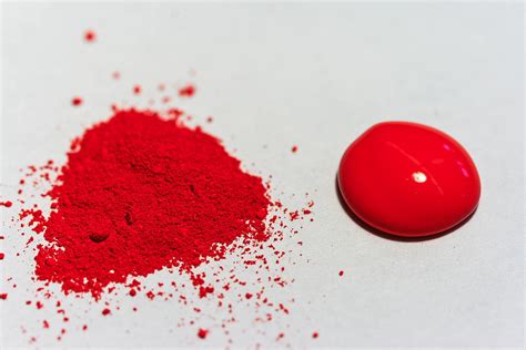 What pigments contain mercury?