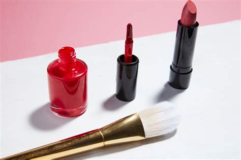 What removes lipstick best?