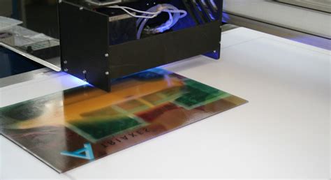 What resolution is lenticular printing?