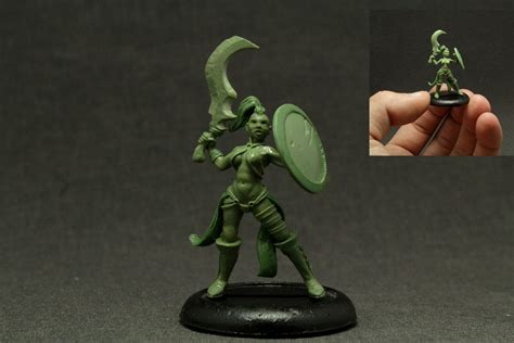 What scale is 32mm miniatures?