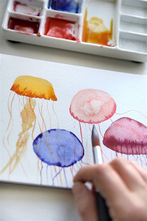 What should beginners do watercolor?