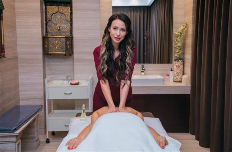 What should you not do before a massage?