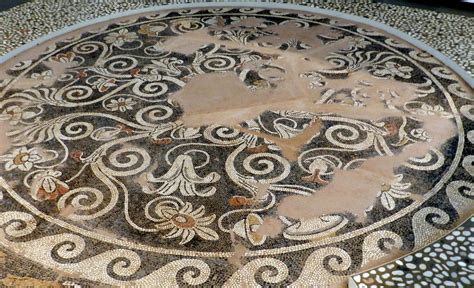 What techniques did the Ancient Greeks use for mosaics?