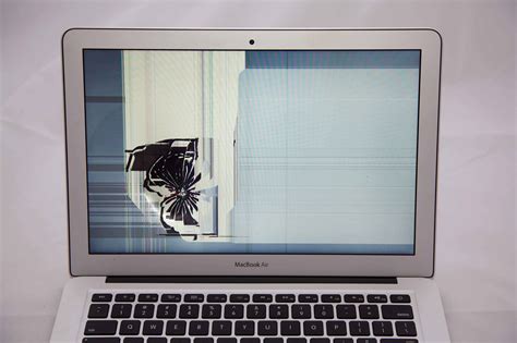What temperature damages MacBook?