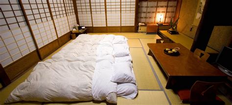 What time do people go to bed in Japan?