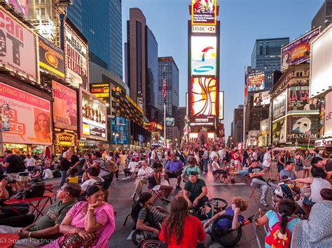 What time is Times Square least busy?