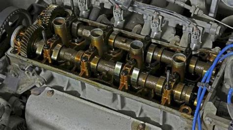 What torque should a valve cover be?