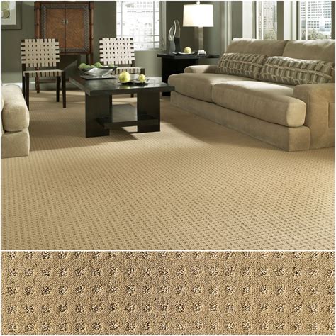 What type of carpet is used in high end homes?