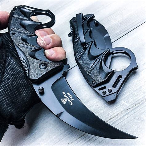 What type of knife is best for self-defense?