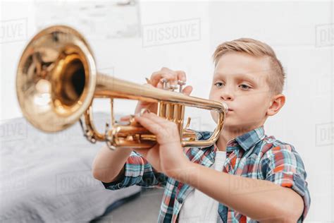 What type of person plays trumpet?