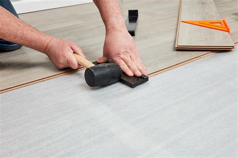 What underlayment for vinyl flooring over concrete?
