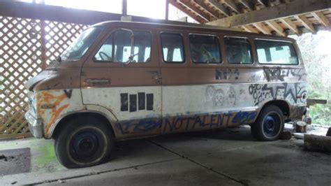 What van did Kurt Cobain drive?