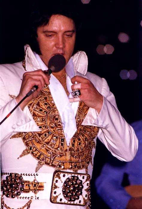 What was Elvis last concert?