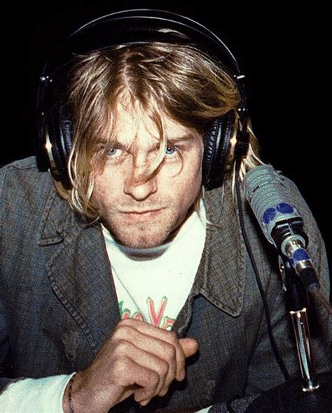 What was Kurt Cobain's favorite color?