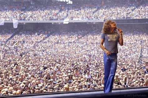 What was Led Zeppelin's biggest concert?